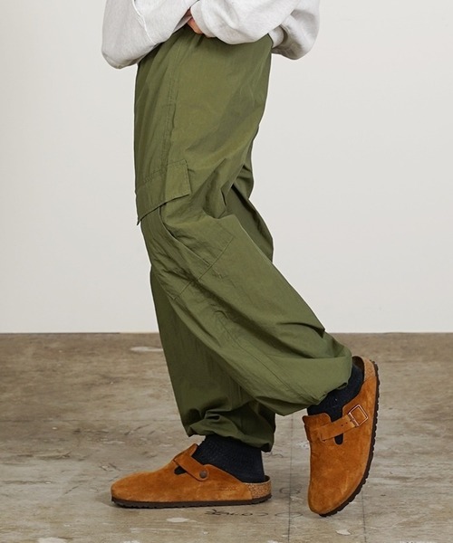 ROOPTOKYO(ループトウキョウ)の「Nylon Pants ナイロンパンツ カーゴパンツ(カーゴパンツ・レディース・グリーン・M/L/XL)」の1枚目の写真