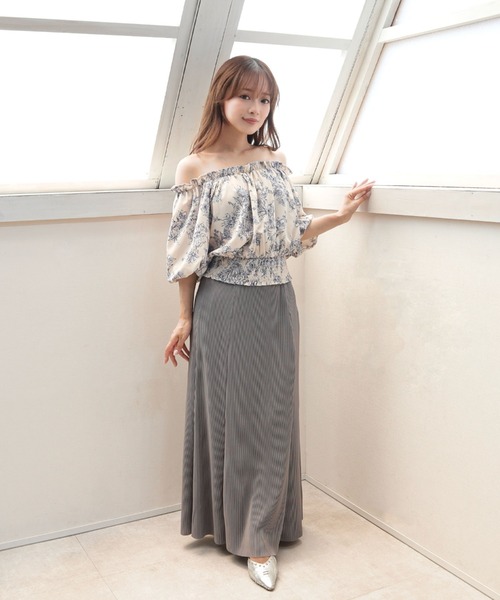 CECIL McBEE(セシルマクビー)の「プリーツマーメイドスカート(スカート・レディース・ベージュ/チャコールグレー/ブルー/ブラック・MEDIUM/LARGE)」の17枚目の写真
