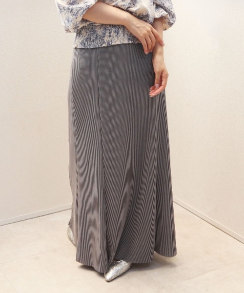 CECIL McBEE(セシルマクビー)の「プリーツマーメイドスカート(スカート・レディース・ベージュ/チャコールグレー/ブルー/ブラック・MEDIUM/LARGE)」の18枚目の写真