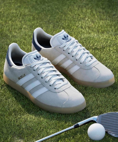 adidas（アディダス）の「オリジナルスゴルフ ガゼル ゴルフ【adidas Golf/アディダスゴルフ】（スニーカー・メンズ・ブルー系その他/グレー/ブルー/レッド/イエロー/ホワイト系その他/ダークブラウン/グレー系その他/スカイブルー/オレンジ/ブルー系その他2/ホワイト・23.0cm/23.5cm/24.0cm/24.5cm/25.0cm/25.5cm/26.0cm/26.5cm/27.0cm/27.5cm/28.0cm/28.5cm/29.0cm/29.5cm/30.0cm/22.5cm/22.0cm）」の2枚目の写真