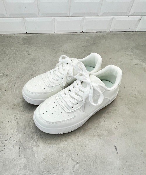 CLEA(クレア)の「厚底ローカットスニーカー(スニーカー・レディース・ブラック/ホワイト・24.5cm/23.5cm)」の18枚目の写真