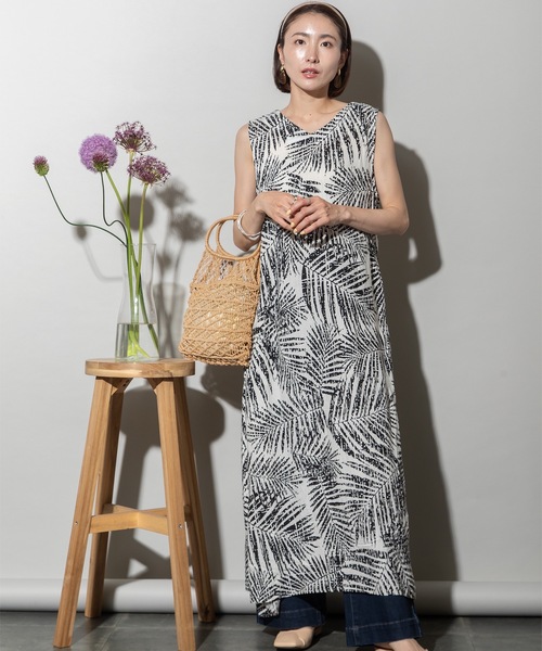 lodie(ロディ)の「アフリカンシックなマキシワンピース(ワンピース・レディース・ブラック/カーキ/オリーブ/ブラック×ホワイト・FREE)」の2枚目の写真