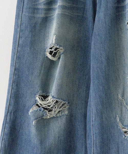 ROOPTOKYO(ループトウキョウ)の「Washed Damaged Flared Denim / ウォッシュ加工 ダメージフレアデニム(デニムパンツ・レディース・ダークブルー/ライトブルー・M/S)」の3枚目の写真