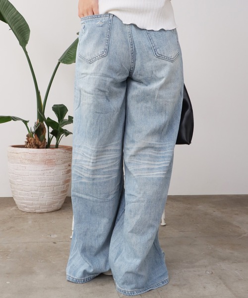 ROOPTOKYO(ループトウキョウ)の「Washed Damaged Flared Denim / ウォッシュ加工 ダメージフレアデニム(デニムパンツ・レディース・ダークブルー/ライトブルー・M/S)」の20枚目の写真