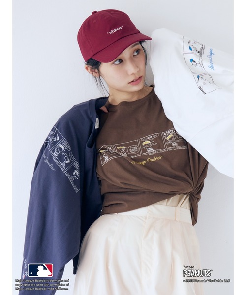 MLB（メジャーリーグベースボール）の「【MLB×PEANUTS】ロゴTee（Tシャツ/カットソー・レディース・オフホワイト/ブラウン/ネイビー・FREE）」の2枚目の写真