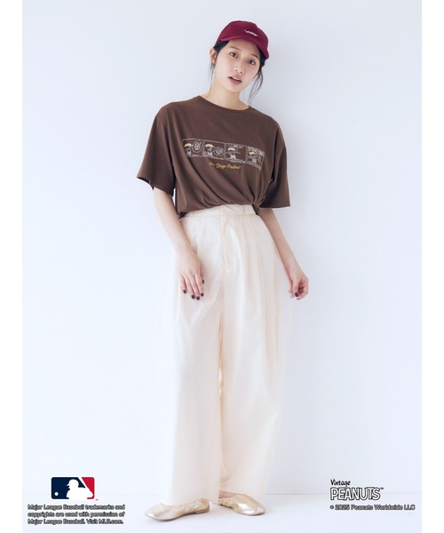 MLB（メジャーリーグベースボール）の「【MLB×PEANUTS】ロゴTee（Tシャツ/カットソー・レディース・オフホワイト/ブラウン/ネイビー・FREE）」の10枚目の写真