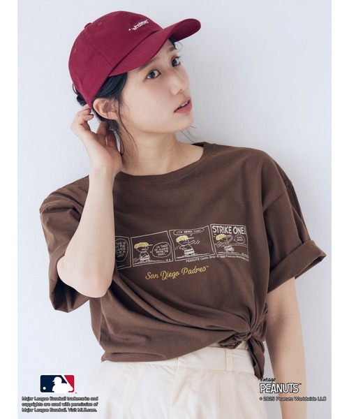 MLB（メジャーリーグベースボール）の「【MLB×PEANUTS】ロゴTee（Tシャツ/カットソー・レディース・オフホワイト/ブラウン/ネイビー・FREE）」の14枚目の写真
