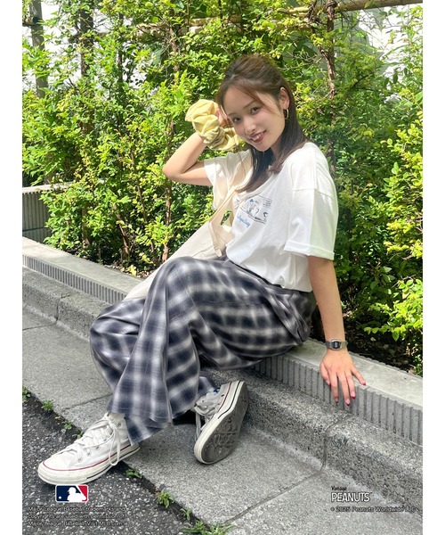 MLB（メジャーリーグベースボール）の「【MLB×PEANUTS】ロゴTee（Tシャツ/カットソー・レディース・オフホワイト/ブラウン/ネイビー・FREE）」の19枚目の写真