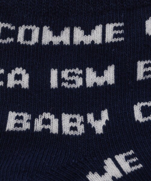 COMME CA ISM(コムサイズム)の「ロゴ総柄ソックス(ベビーシューズ/ベビーソックス・キッズ・ブラック×ホワイト/ネイビー×ホワイト/ホワイト×レッド/ホワイト×ネイビー・9-12cm)」の9枚目の写真