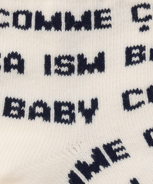 COMME CA ISM(コムサイズム)の「ロゴ総柄ソックス(ベビーシューズ/ベビーソックス・キッズ・ブラック×ホワイト/ネイビー×ホワイト/ホワイト×レッド/ホワイト×ネイビー・9-12cm)」の10枚目の写真