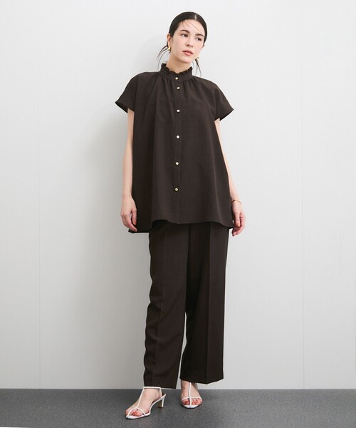 le cercle ADAM ET ROPE'(ルセルクルアダムエロペ)の「【セットアップ対応】タンブラーブッチャースタンドフリルブラウス(シャツ/ブラウス・レディース・チャコールグレー/ライトグレー/ダークブラウン・FREE)」の8枚目の写真