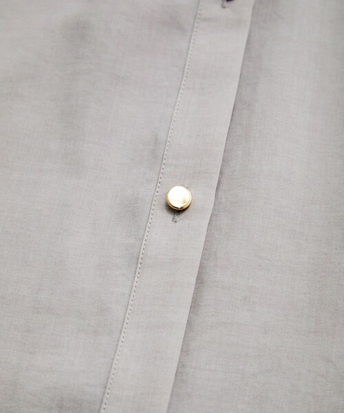 le cercle ADAM ET ROPE'(ルセルクルアダムエロペ)の「【セットアップ対応】タンブラーブッチャースタンドフリルブラウス(シャツ/ブラウス・レディース・チャコールグレー/ライトグレー/ダークブラウン・FREE)」の18枚目の写真