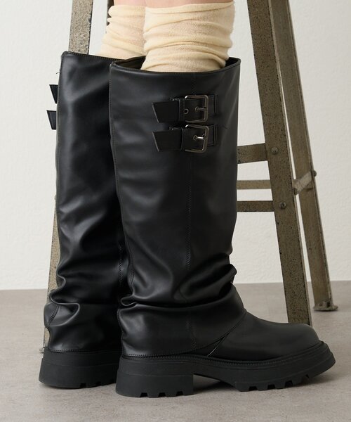 w closet（ダブルクローゼット）の「【25AW】ベルト付カバーロングブーツ（ブーツ・レディース・ブラウン/ブラック・SMALL/LARGE/MEDIUM）」の6枚目の写真