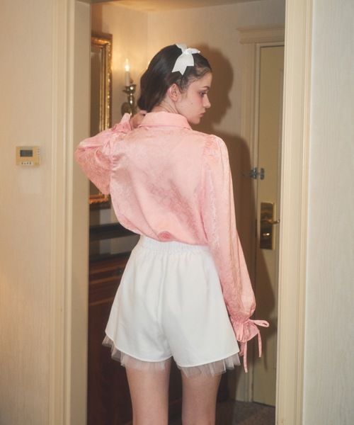 Lovilyn（ラヴィリン）の「裾チュールショートパンツ（その他パンツ・レディース・ホワイト/ブラック・SMALL/MEDIUM）」の8枚目の写真