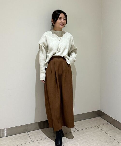 COHINA(コヒナ)の「ジャカードスリータックIラインスカート 【低身長・小柄女性】(スカート・レディース・ブラック/ブラウン・S/XS)」の13枚目の写真