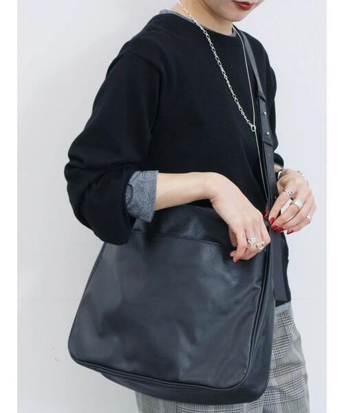 Samansa Mos2 blue（サマンサモスモスブルー）の「合皮ショルダーバッグ（ハンドバッグ・レディース・ブラック/ブラウン・F）」の3枚目の写真