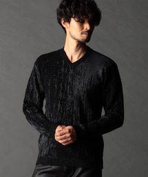 【25年モデル EC限定再販売】バーク風ジャカード Vネックプルオーバーニット