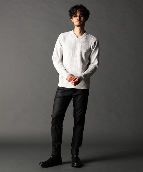 NICOLE CLUB FOR MEN（ニコルクラブフォーメン）の「バーク風ジャカード Vネックプルオーバーニット（ニット/セーター・メンズ・ネイビー系/ブラック系/ホワイト系2/ホワイト系1・X-LARGE/LARGE/MEDIUM）」の5枚目の写真