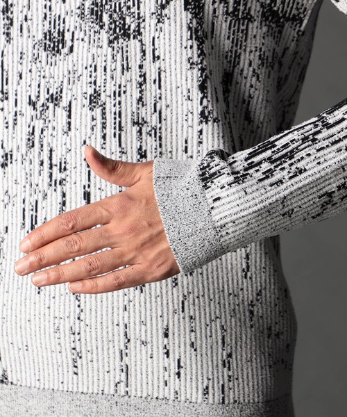 NICOLE CLUB FOR MEN（ニコルクラブフォーメン）の「バーク風ジャカード Vネックプルオーバーニット（ニット/セーター・メンズ・ネイビー系/ブラック系/ホワイト系2/ホワイト系1・X-LARGE/LARGE/MEDIUM）」の12枚目の写真