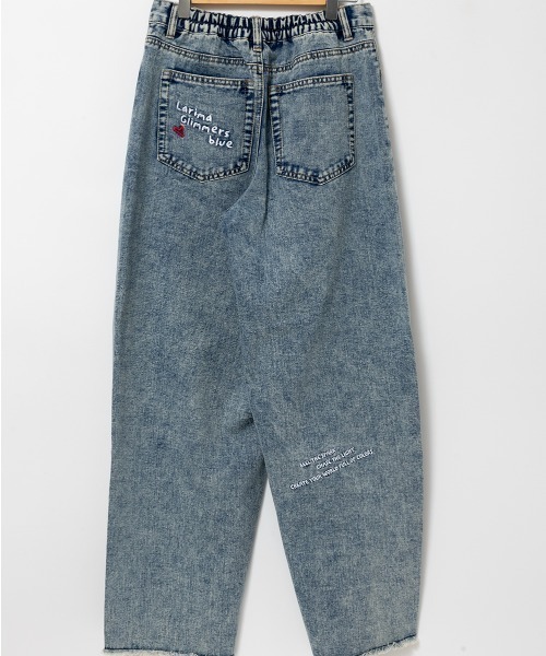 A.D.C.L.(エーディーシーエル)の「刺繍入り バレルシルエット デニムパンツ(デニムパンツ・レディース・ブルー/ネイビー・M/L)」の18枚目の写真