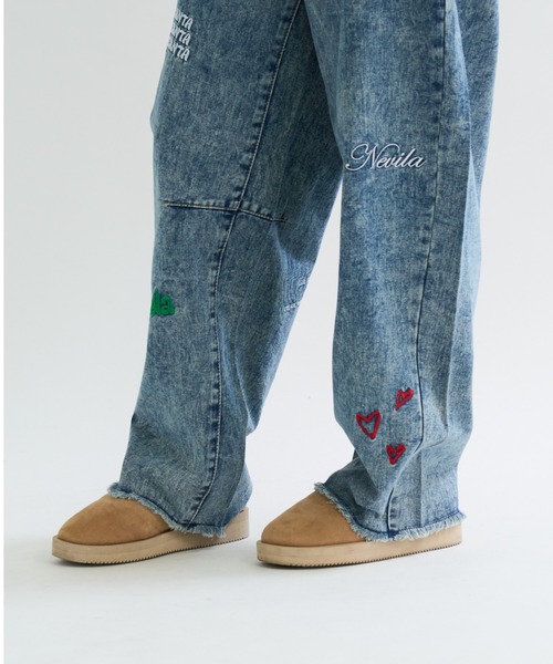 A.D.C.L.(エーディーシーエル)の「刺繍入り バレルシルエット デニムパンツ(デニムパンツ・レディース・ブルー/ネイビー・M/L)」の16枚目の写真
