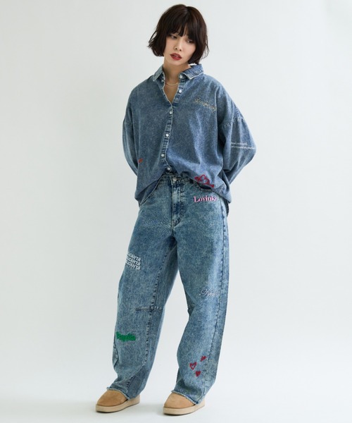 A.D.C.L.(エーディーシーエル)の「刺繍入り バレルシルエット デニムパンツ(デニムパンツ・レディース・ブルー/ネイビー・M/L)」の7枚目の写真