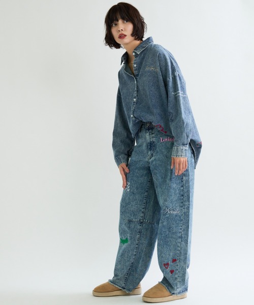 A.D.C.L.(エーディーシーエル)の「刺繍入り バレルシルエット デニムパンツ(デニムパンツ・レディース・ブルー/ネイビー・M/L)」の11枚目の写真