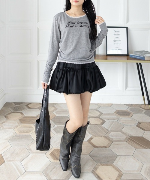 clear（クリア）の「レース付きサイドシャーリングロゴロンT［韓国ファッション カジュアル］≪AW新作≫（Tシャツ/カットソー・レディース・グレー/オフホワイト/ブラック・F）」の6枚目の写真