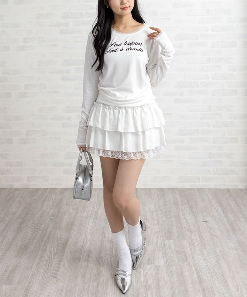 clear（クリア）の「レース付きサイドシャーリングロゴロンT［韓国ファッション カジュアル］≪AW新作≫（Tシャツ/カットソー・レディース・グレー/オフホワイト/ブラック・F）」の8枚目の写真