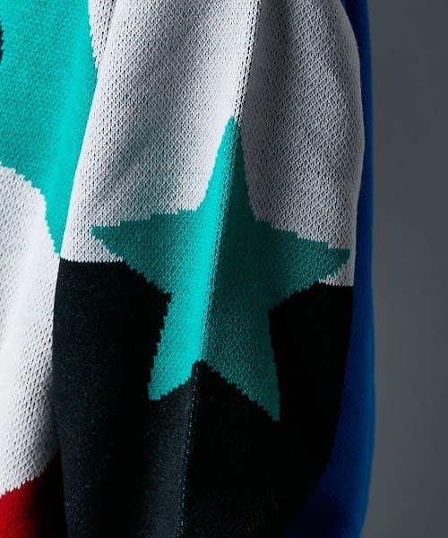 Disney（ディズニー）の「ミッキー/幾何柄ジャガードニット＜大きいサイズ有＞GEVS.（ニット/セーター・レディース・ピンク系/ブルー系・M/L/LL/3L/4L/5L）」の8枚目の写真