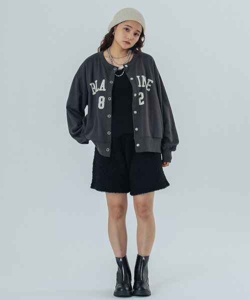 ROSE BUD（ローズバッド）の「COLLEGE LOGO SWEAT CARDIGAN（カーディガン/ボレロ・レディース・チャコールグレー/ライトグレー/オレンジ・ONE SIZE）」の11枚目の写真