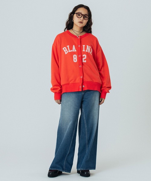 ROSE BUD（ローズバッド）の「COLLEGE LOGO SWEAT CARDIGAN（カーディガン/ボレロ・レディース・チャコールグレー/ライトグレー/オレンジ・ONE SIZE）」の16枚目の写真