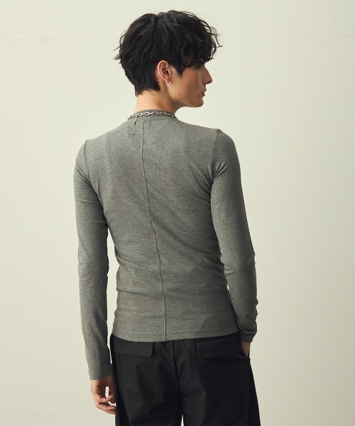 Shoowtime(ショウタイム)の「High-neck fitted top / ハイネックフィットカットソー(Tシャツ/カットソー・メンズ・グレー/ブラック・X-LARGE/LARGE/MEDIUM)」の4枚目の写真