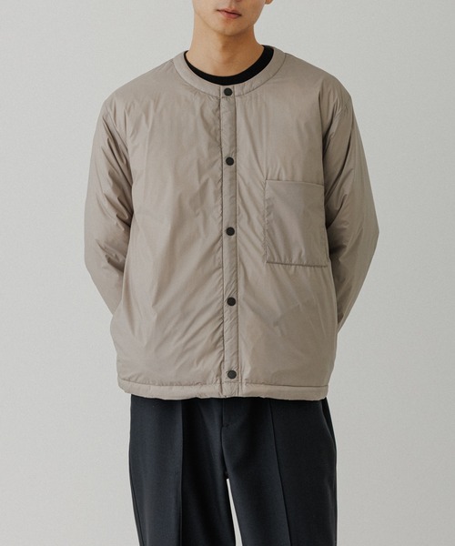 ADAM ET ROPE'（アダムエロペ）の「【ACT】超軽量 ダウン カーディガン ジャケット（ダウンジャケット/コート・メンズ・グレー/ブラック・L/M）」の3枚目の写真