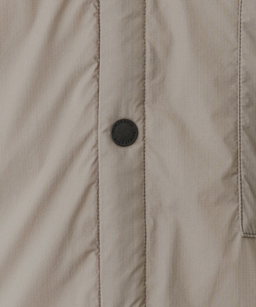 ADAM ET ROPE'（アダムエロペ）の「【ACT】超軽量 ダウン カーディガン ジャケット（ダウンジャケット/コート・メンズ・グレー/ブラック・L/M）」の17枚目の写真