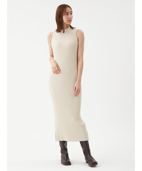 Mila Owen（ミラオーウェン）の「両得レイヤードニットワンピ（ワンピース・レディース・アイボリー/ブラック/ライトブルー・0/1）」の15枚目の写真