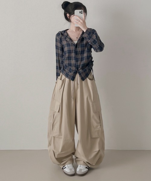 gossip!ロサンゼルス(ゴシップロサンゼルス)の「Y2K ルーズフィットレトロチェックシャツ パーカー シャツ(パーカー・レディース・グリーン/ネイビー/オフホワイト・FREE)」の16枚目の写真