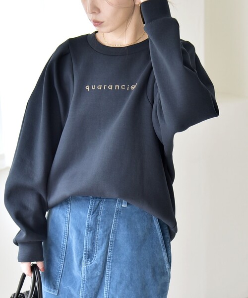 セール】quaranciel:〈洗濯機可能〉スタッズ ロゴ ダンボール