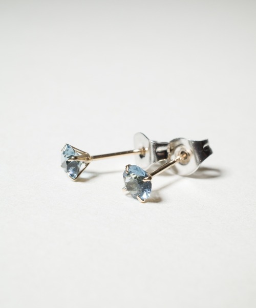 Pledge(プレッジ)の「【RES】【Pledge(プレッジ)】K10 Swarovski Crystals ピアス(2SET)(ピアス(両耳用)・メンズ・ホワイト/ブラック/ブルー/ブラック系その他・FREE)」の1枚目の写真