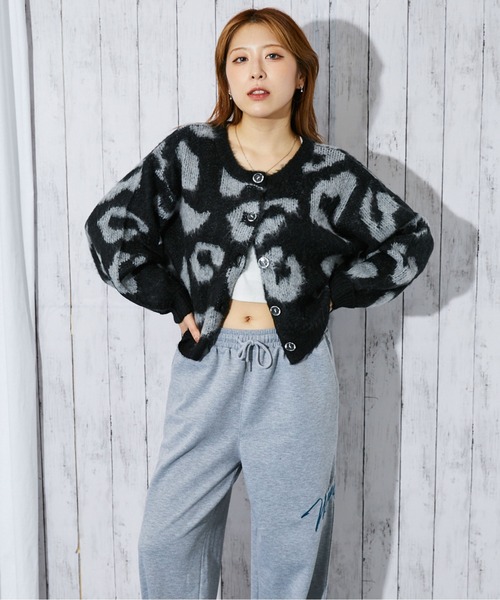 GORGE(ゴージ)の「《レオパード柄×2WAY仕様》レディース 起毛ニットカーデ/プルオーバー 秋冬(ニット/セーター・レディース・ブラウン/ブラック/グレー・F)」の9枚目の写真