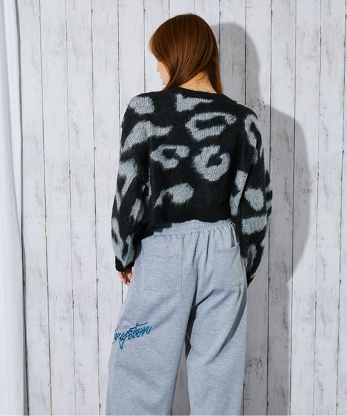 GORGE(ゴージ)の「《レオパード柄×2WAY仕様》レディース 起毛ニットカーデ/プルオーバー 秋冬(ニット/セーター・レディース・ブラウン/ブラック/グレー・F)」の11枚目の写真