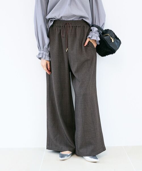 le.coeur blanc(ルクールブラン)の「グレンチェックイージーワイドパンツ(その他パンツ・レディース・ブラウン系その他2/ブラック系その他・38)」の2枚目の写真