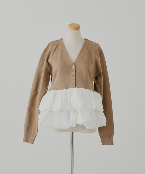 Chico（チコ）の「【SALON by Chico】フリルドッキングチュニック（ニット/セーター・レディース・ブラック/ベージュ/アイボリー・FREE）」の3枚目の写真