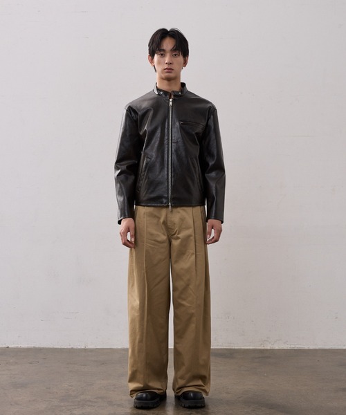 THE CLE(ザクレ)の「TWO TUCK COTTON WIDE PANTS / 2タックコットンワイドパンツ【2タック】【ワイド】【コットン】 チノパン チノパンツ パンツ メンズ(チノパンツ・メンズ・ネイビー/ベージュ・LARGE/MEDIUM/SMALL)」の12枚目の写真