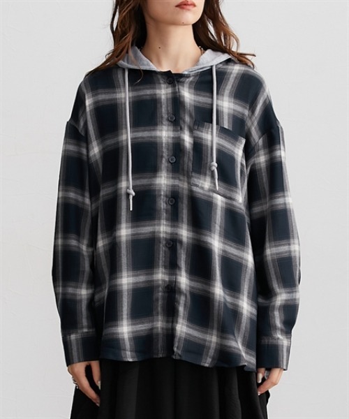 Soiunique（スワユニーク）の「ゆったりサイズフード付きチェックシャツ　［Soiunique］（シャツ/ブラウス・レディース・ブラック/ネイビー・M/L/LL）」の14枚目の写真