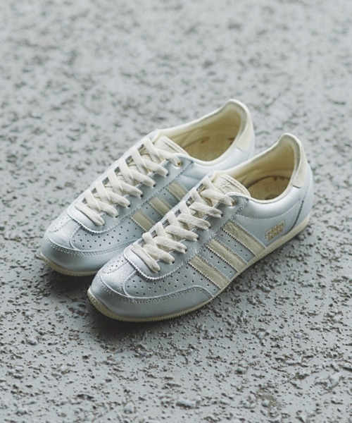 adidas(アディダス)の「JAPAN W KI8494(スニーカー・レディース・シルバー・22.5cm/23.0cm/23.5cm/24.0cm/24.5cm/25.0cm/25.5cm)」の5枚目の写真