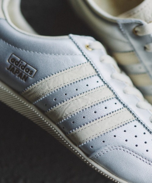 adidas(アディダス)の「JAPAN W KI8494(スニーカー・レディース・シルバー・22.5cm/23.0cm/23.5cm/24.0cm/24.5cm/25.0cm/25.5cm)」の9枚目の写真