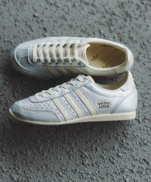 adidas(アディダス)の「JAPAN W KI8494(スニーカー・レディース・シルバー・22.5cm/23.0cm/23.5cm/24.0cm/24.5cm/25.0cm/25.5cm)」の10枚目の写真