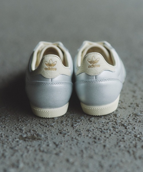 adidas(アディダス)の「JAPAN W KI8494(スニーカー・レディース・シルバー・22.5cm/23.0cm/23.5cm/24.0cm/24.5cm/25.0cm/25.5cm)」の11枚目の写真