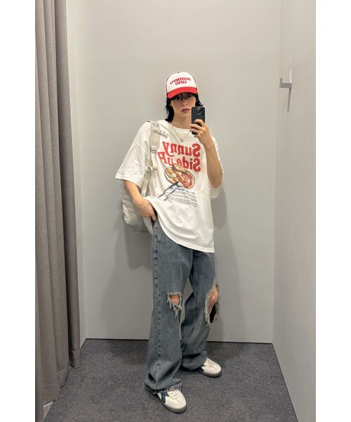 AVANDRESS(アバンドレス )の「Minimal Bootscut Destroyed Denim Pants CAMEL BLUE(デニムパンツ・レディース・キャメル・LARGE/MEDIUM/SMALL)」の7枚目の写真